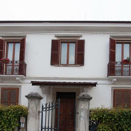 Relax Apartment Sulmona Exterior foto